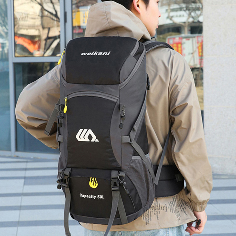50L Travel Backpack Camping Me - огляд і ціна Outdoor Camping Warehouse