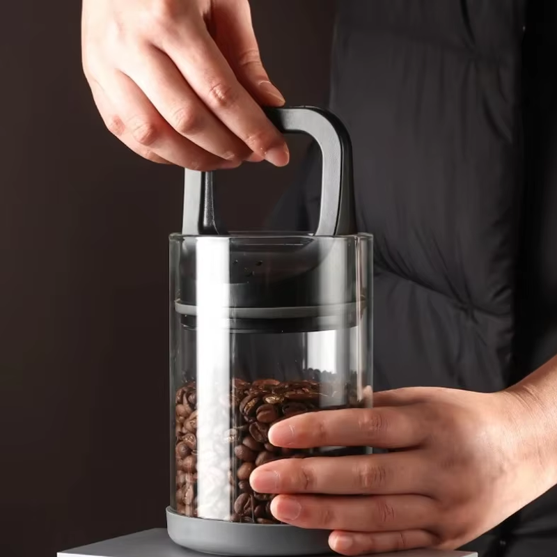 Coffee Beans Vacuum Sealed Tan - огляд і ціна Bear Canister