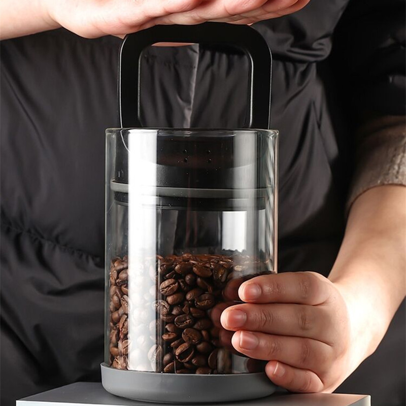 Coffee Beans Vacuum Sealed Tan - огляд і ціна Bear Canister